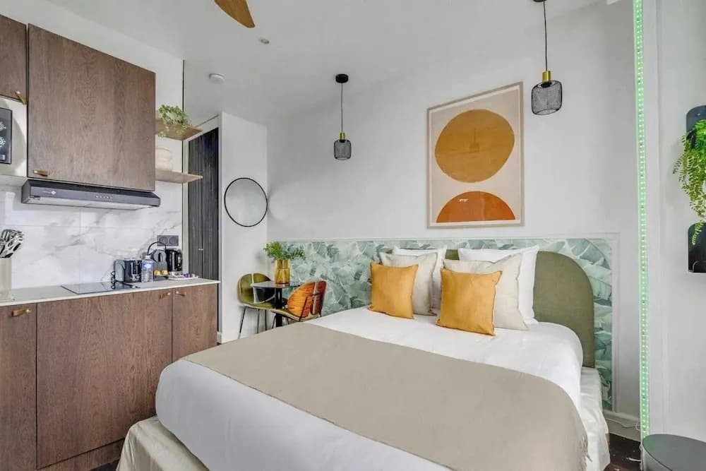 Charming Studio Apartment - AC- 2P - Nation - photo 8