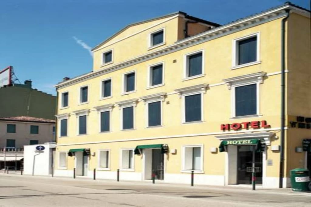 Hotel Trieste - main photo