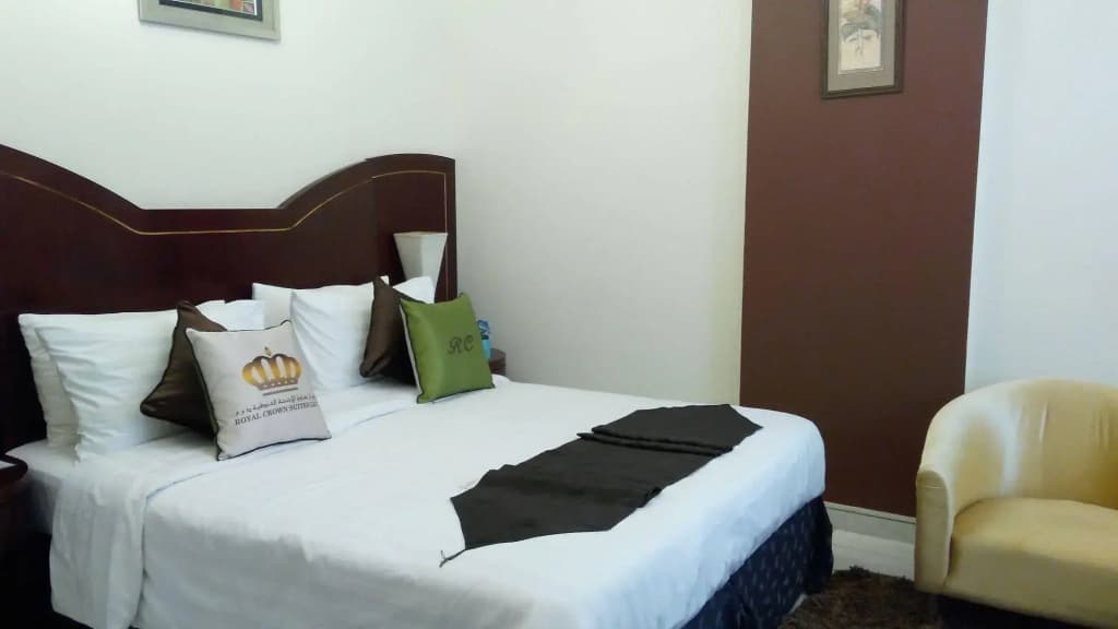 Royal Crown Hotel & Suites - photo 5