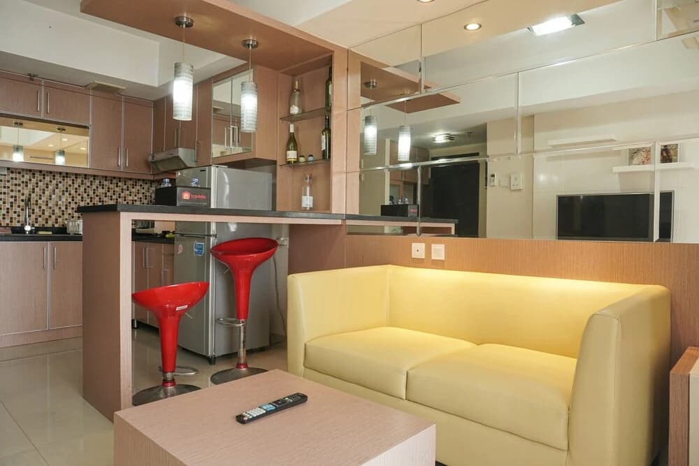 Strategic Location 1BR The Wave Apartment with City View - photo 12