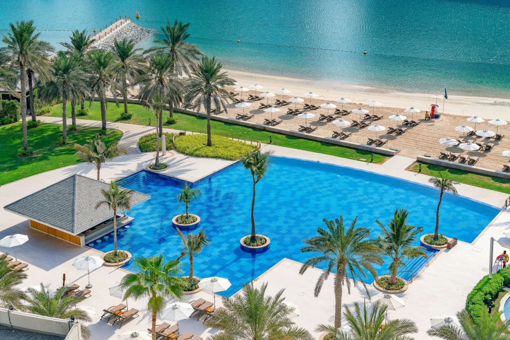Beach Rotana Residences - photo 16