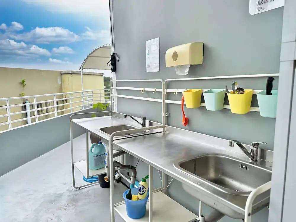 Friends Hostel - Phuket Airport - photo 11