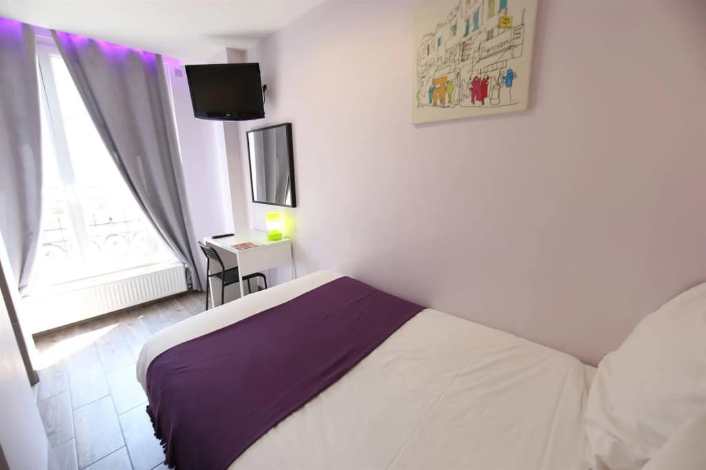 Sweet Hotel - photo 5