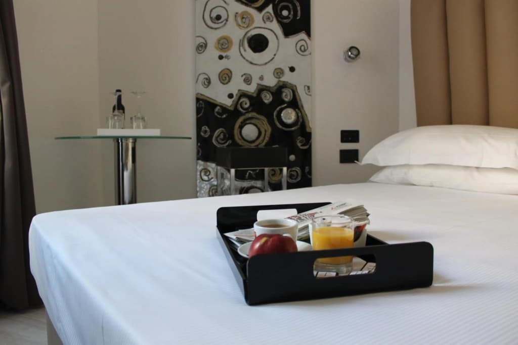 LHP Hotel Napoleon - photo 24