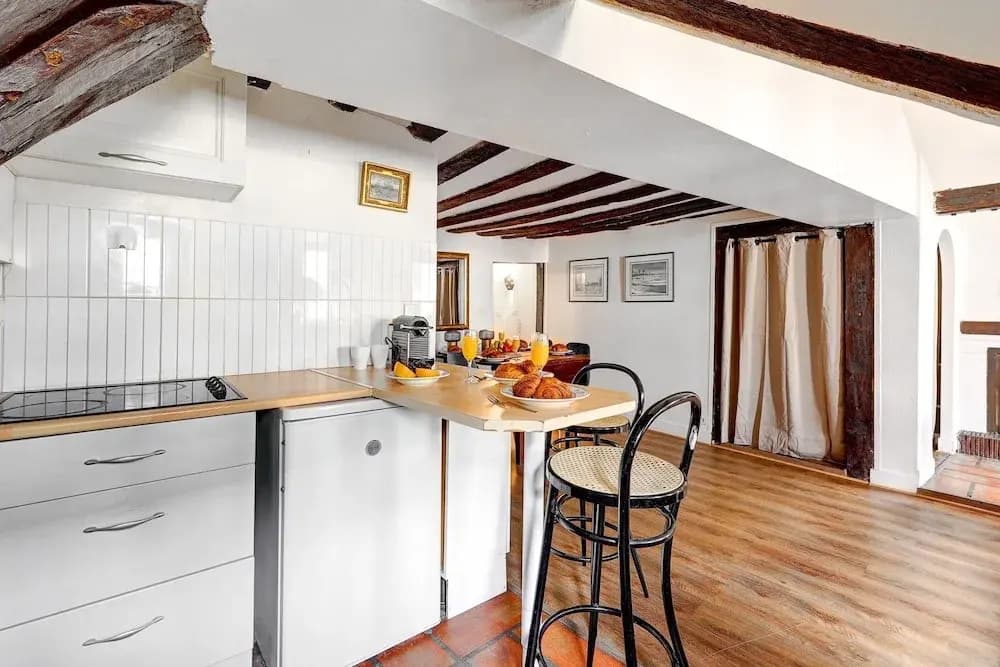 Cozy 2BR in the Heart of Île Saint-Louis - photo 11