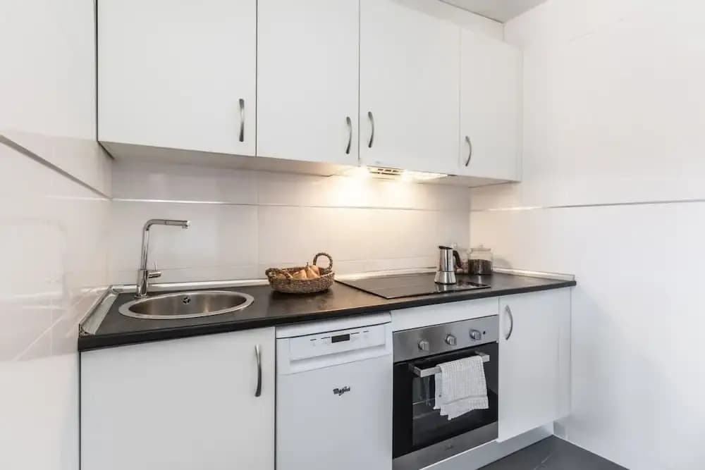 Camino - 2 Bedrooms in Chueca - photo 10