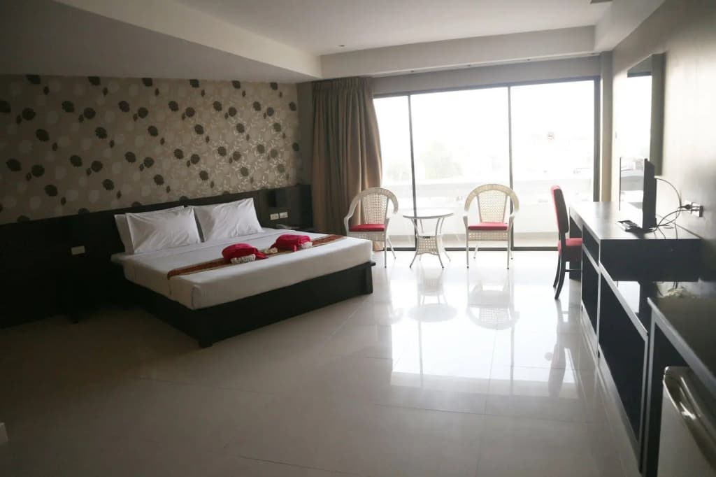 Welcome Plaza Hotel - photo 5