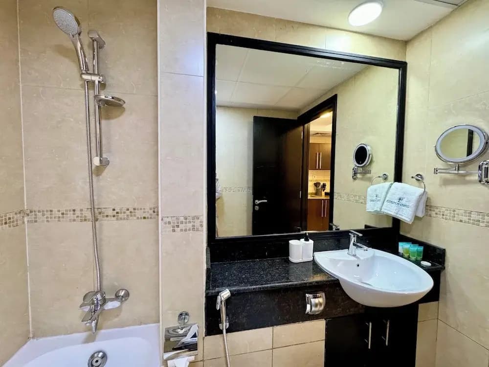 Cosmos Living Sleek and Stylish GCV2 - photo 6