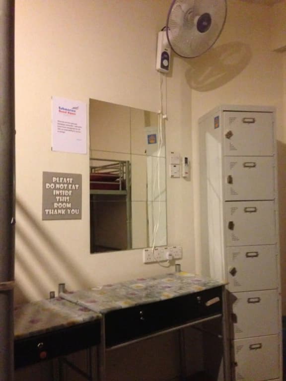 Submarine Guest House @ Chinatown - Hostel - photo 17