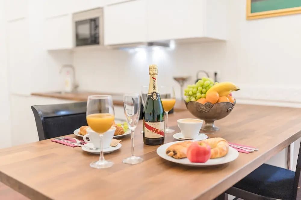 Music Academy Suite Café Vian Apartman Kft - photo 9