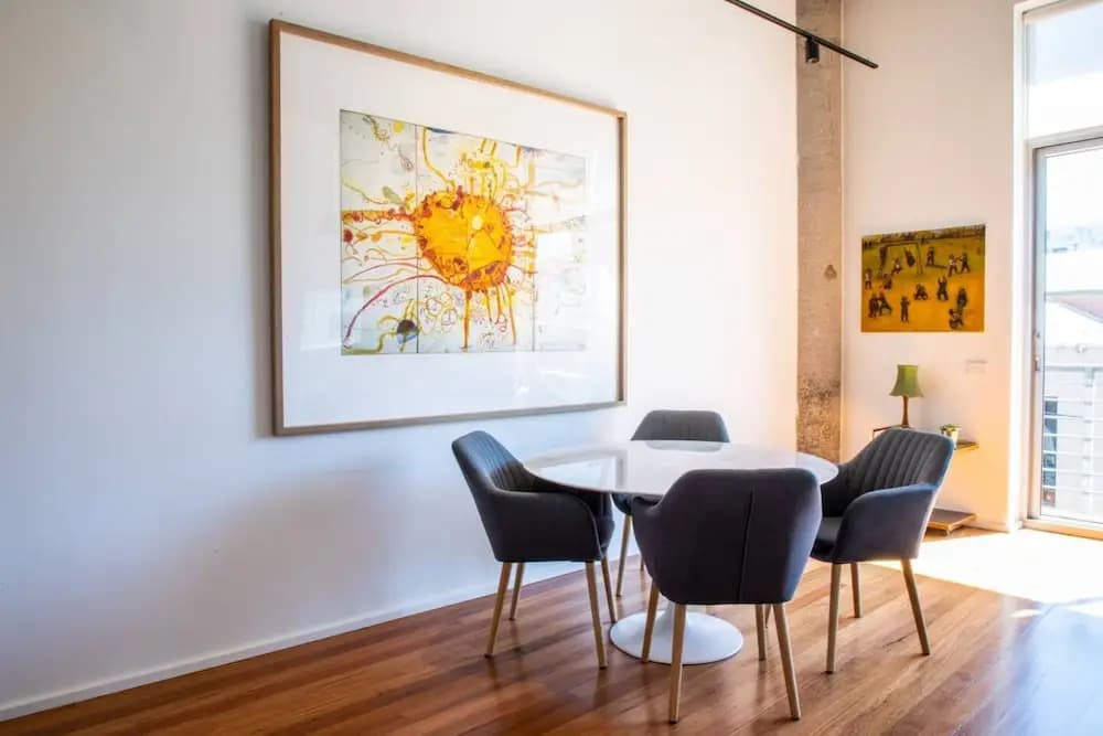 Stylish Warehouse Convert 2 Bedroom Apartment - photo 3
