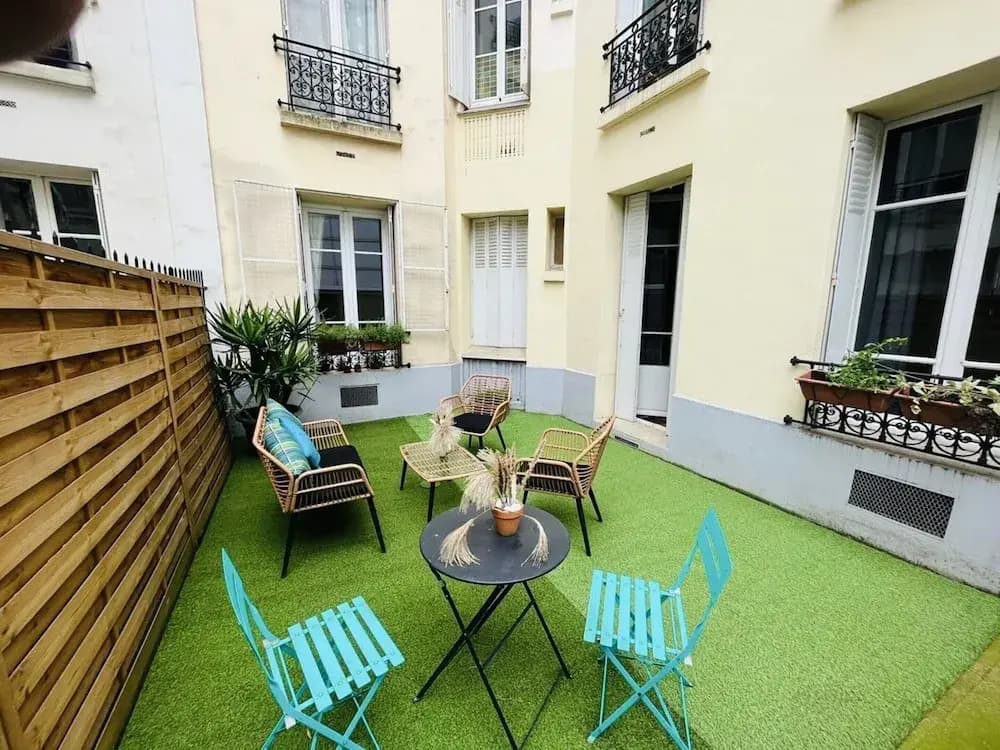 Superb Eiffel Tower Terrace Apartment - photo 11