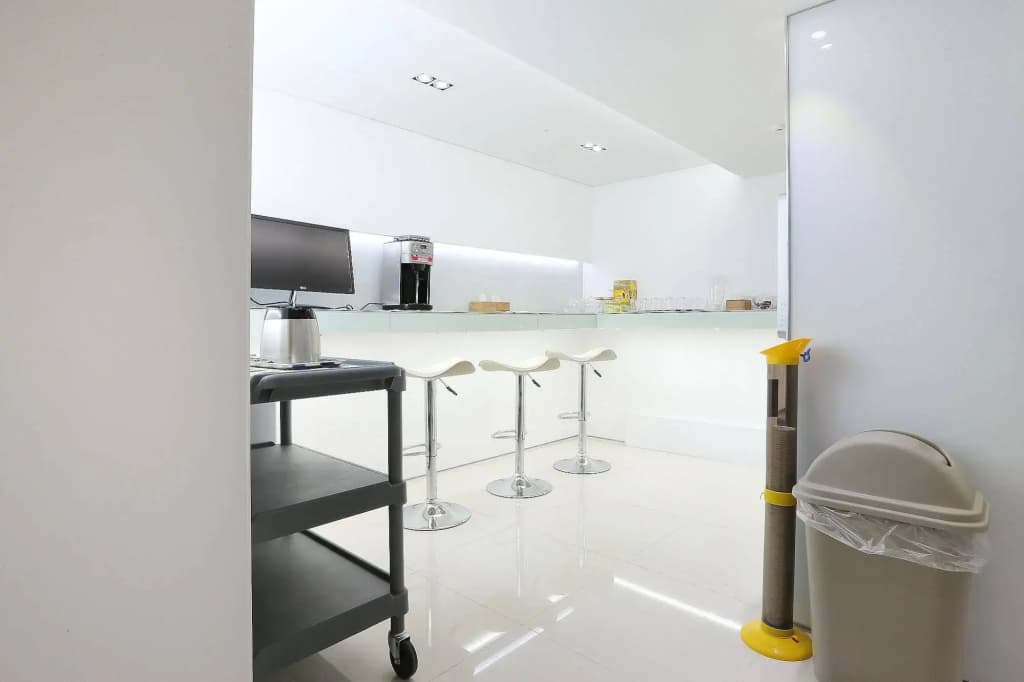 Lookhome Guesthouse (female only) - photo 5