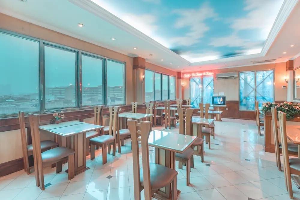 OYO 671 Hotel Capitol - photo 18