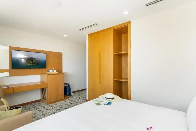 Lamanga Hotel & Suites Danang - photo 36