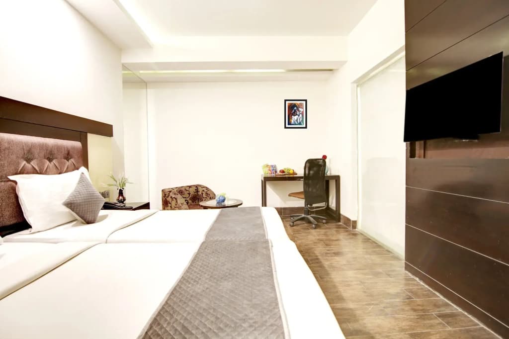 Hotel Good Times - photo 18