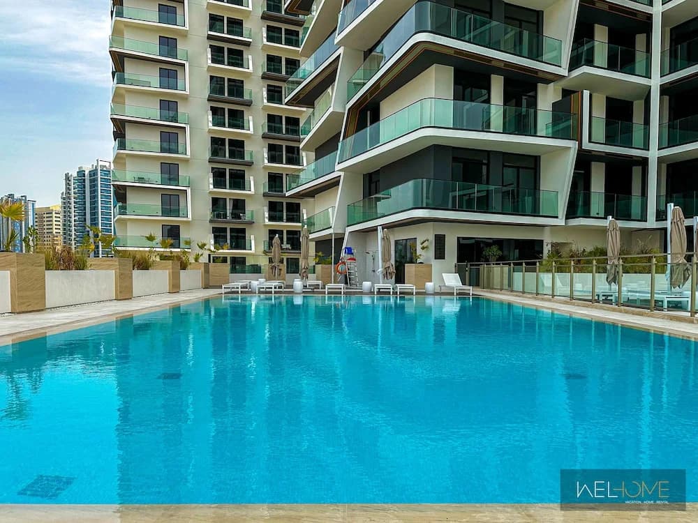 WelHome - Dubai Delight: Luxe Living 1BR at Binghatti Luna - photo 15