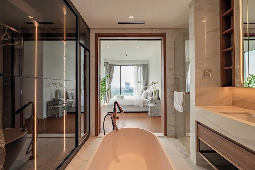 The CREST Premier Residence - photo 46