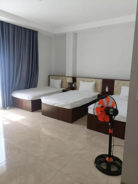 Thang Long Guesthouse - photo 16