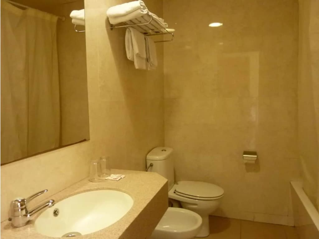 Hotel Roma Reial - photo 8
