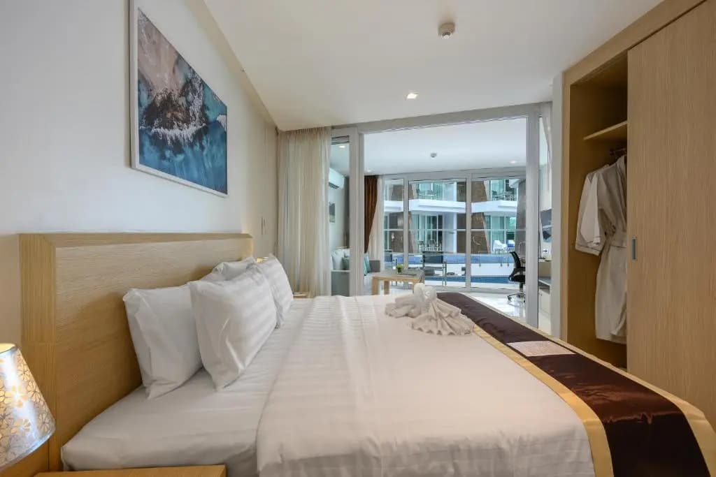 The Beachfront Hotel Phuket - photo 36