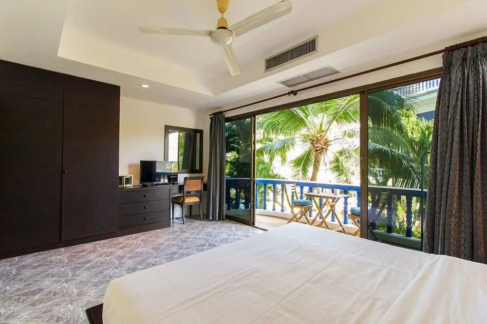 The Club Residence - photo 2