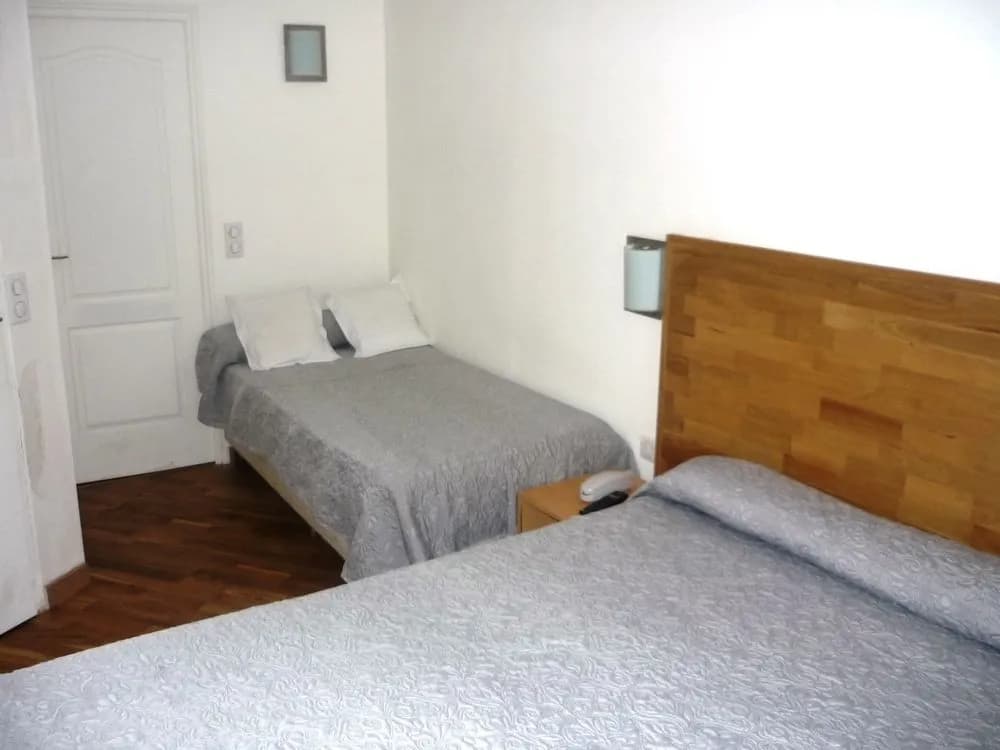 Marys Hotel - photo 2