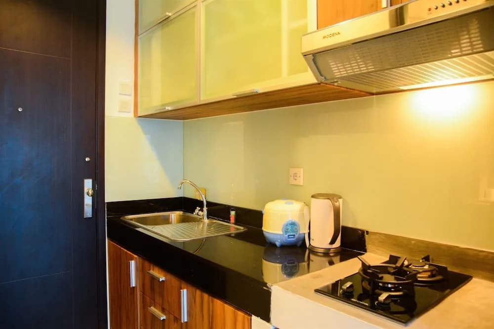 Simply Homey Studio Room at GP Plaza Apartment - photo 13