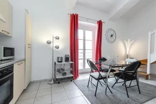 Massena Square - 1 Bdr Duplex With Ac - photo 18