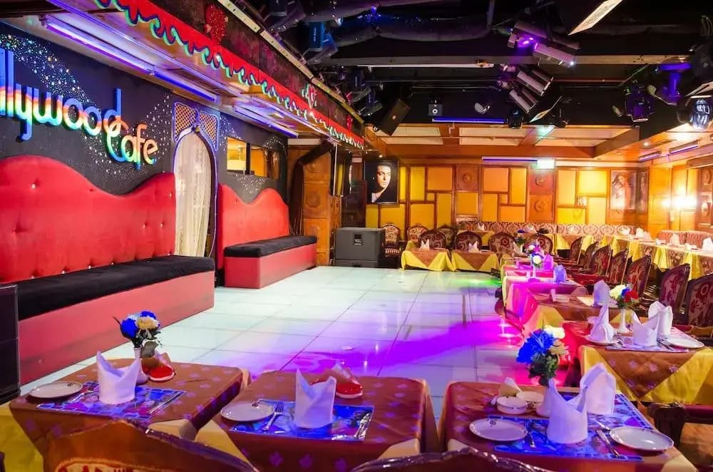 Ramee Guestline Hotel - photo 16