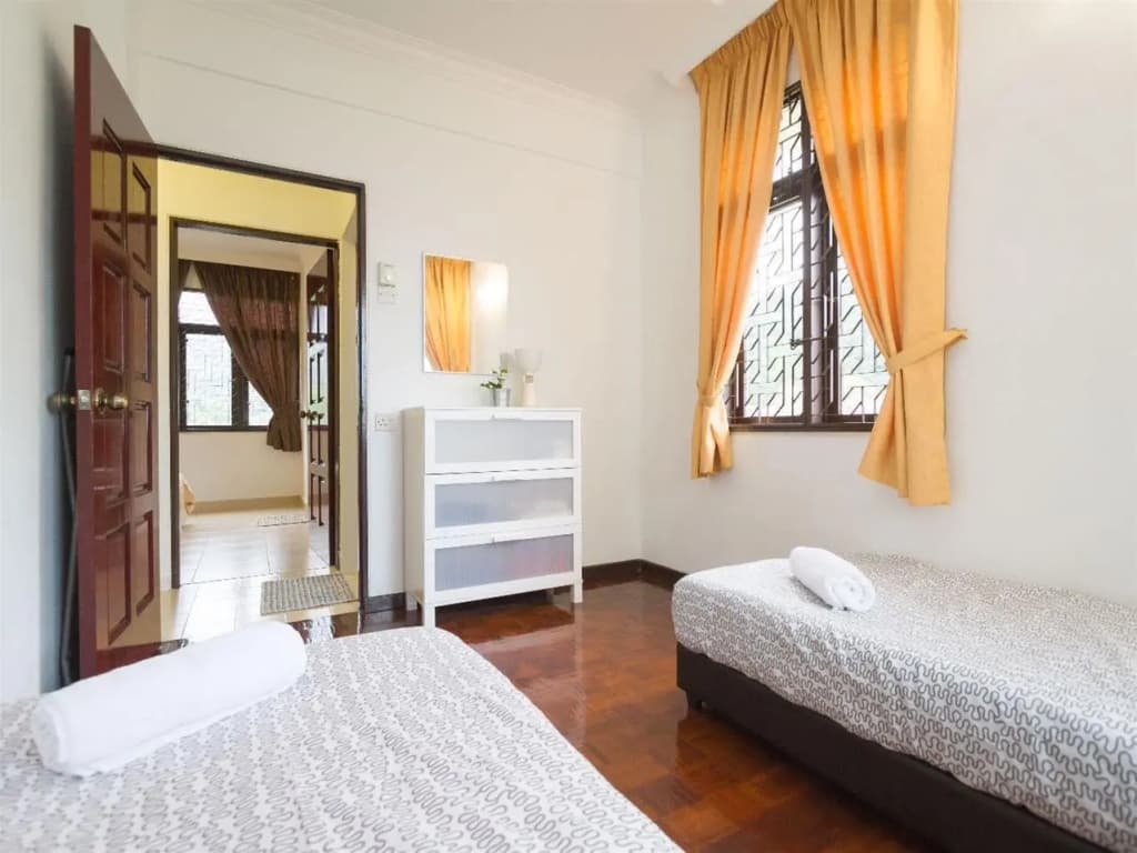 Bayu Emas Apartments - photo 2