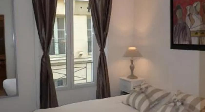 Apart of Paris - Le Marais - Rue de Picardie - photo 1