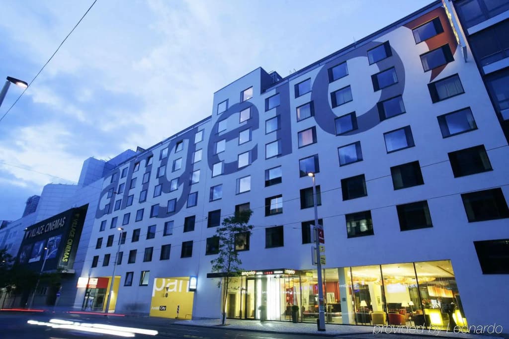 OREA Hotel Angelo Praha - photo 1