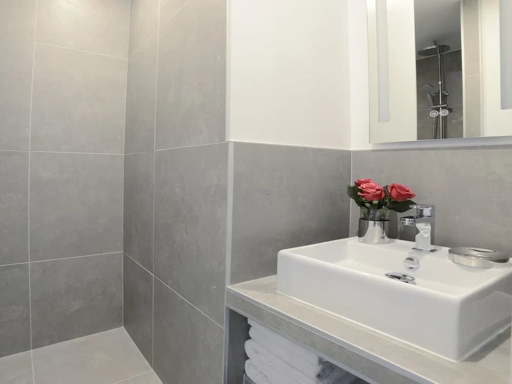 Luxury AC 3BDR Le Marais I by Livinparis - photo 7