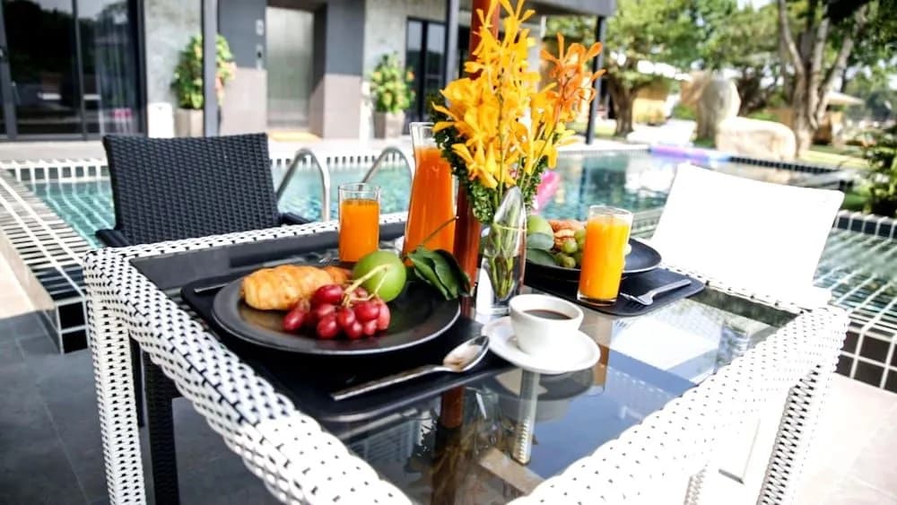 Riverside Luxury Pool Villa 88 Place Chiang Mai - photo 12