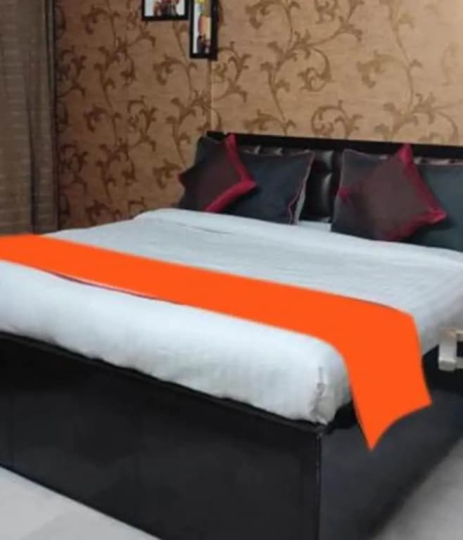 Fabhotel Plus Royal Galaxy I - photo 1