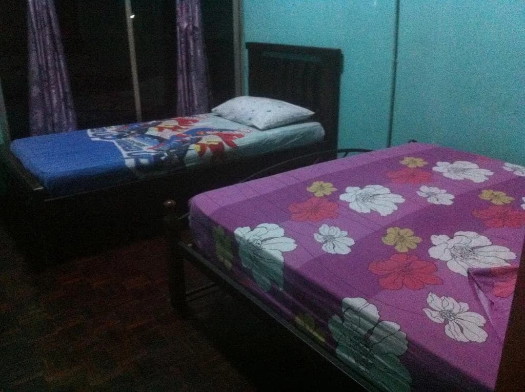 Ewans Guesthouse - photo 7