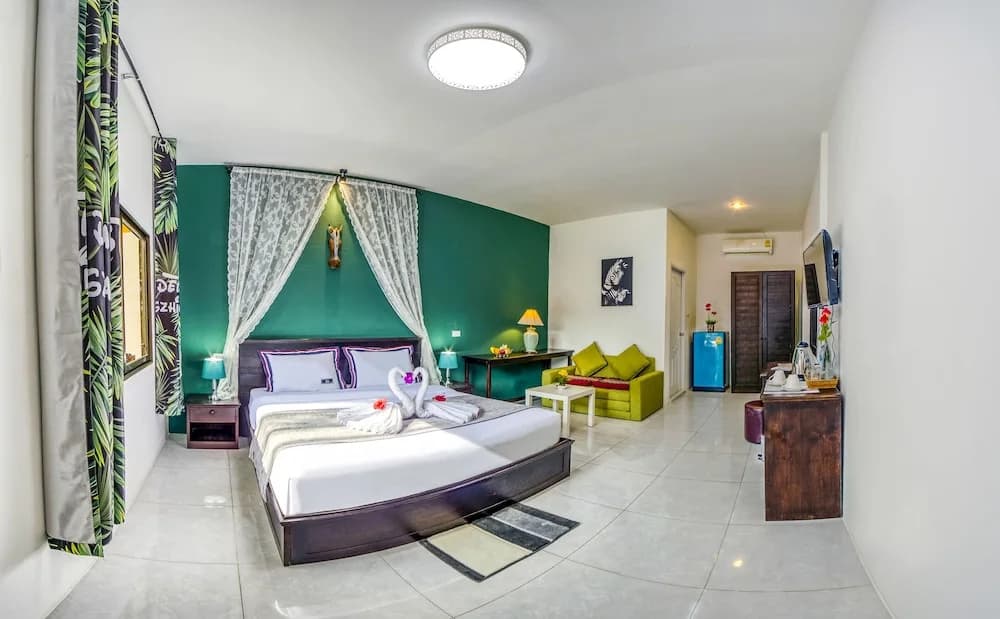 The Coconut Resort - photo 3