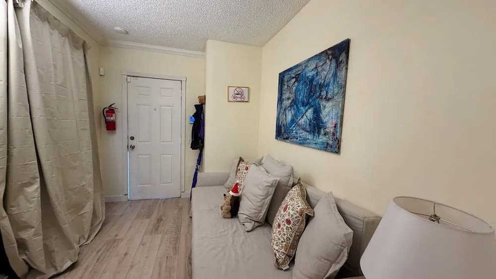 The Coconut Grove Hideaway - photo 3