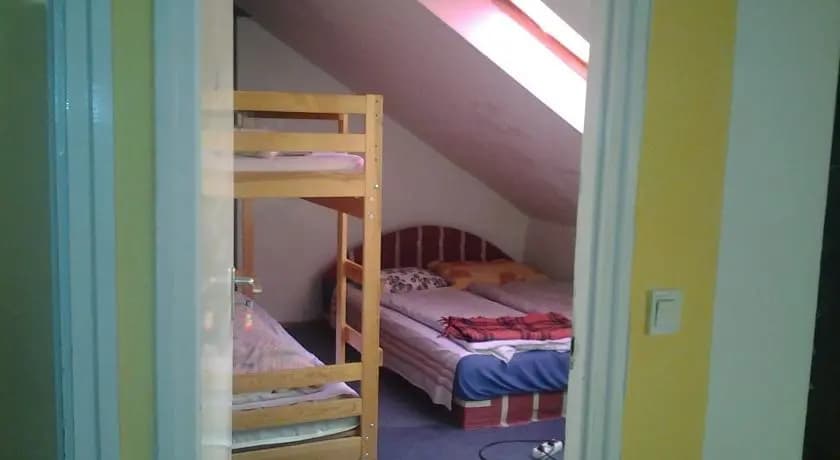 Amber Guesthouse - photo 3