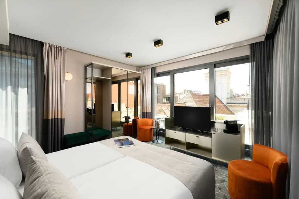 Emerald Hotel - photo 4