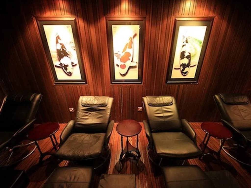 Grand Medallion Hotel - photo 16