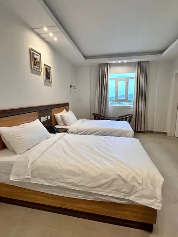 4 Guys Hotels - photo 6