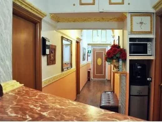 Foscolo Studio Apartment - photo 2