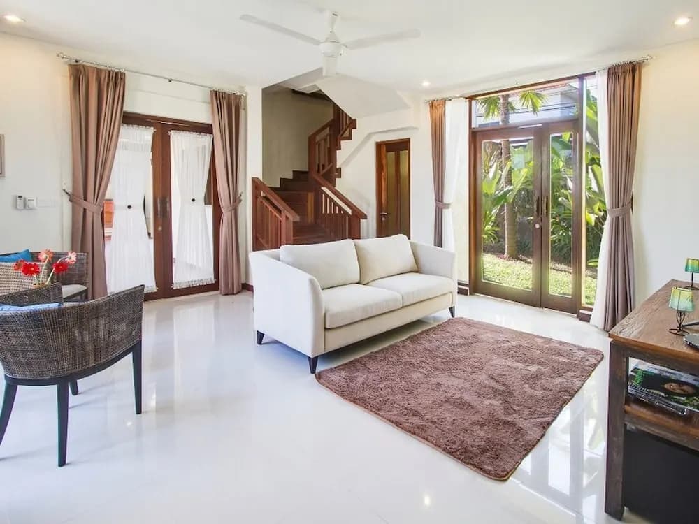 Allegra Villa - Echo Beach - photo 2