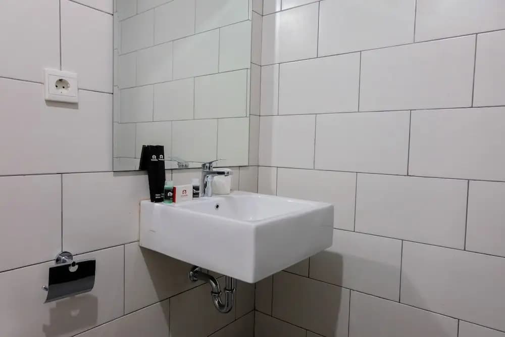 Cozy Studio Lexington Apartment - photo 8