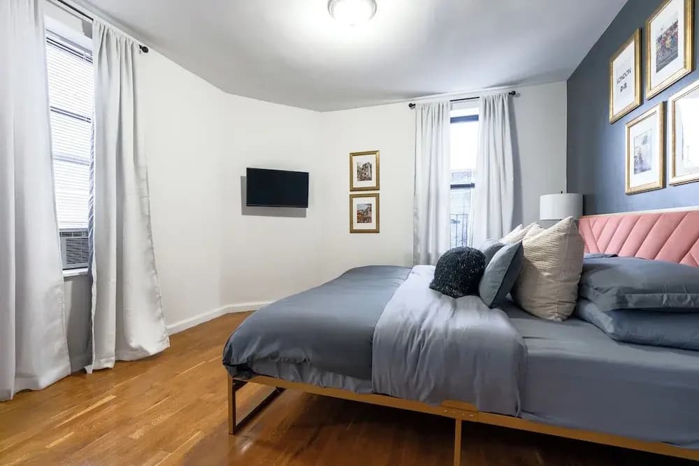 Elegant Harlem Suites - photo 5
