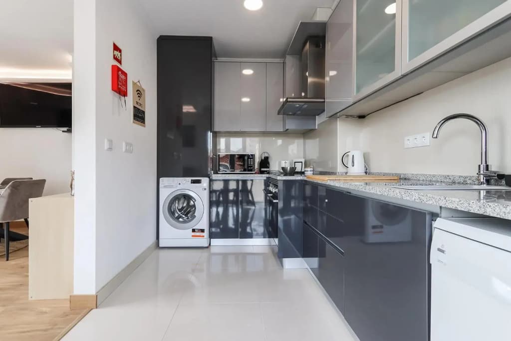 Apartment 66 - photo 17