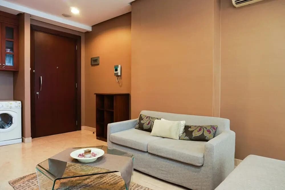 Stunning 1BR @ The Mansion of Kemang Apartment By Travelio - photo 3