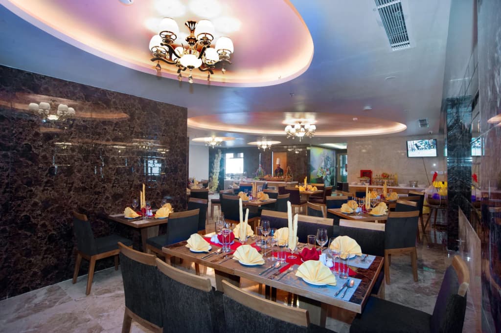 Sea Queen Hotel - photo 31